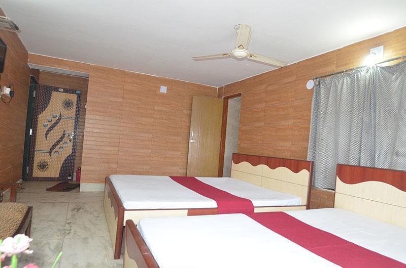 Provanil Guest House Puri Exterior photo