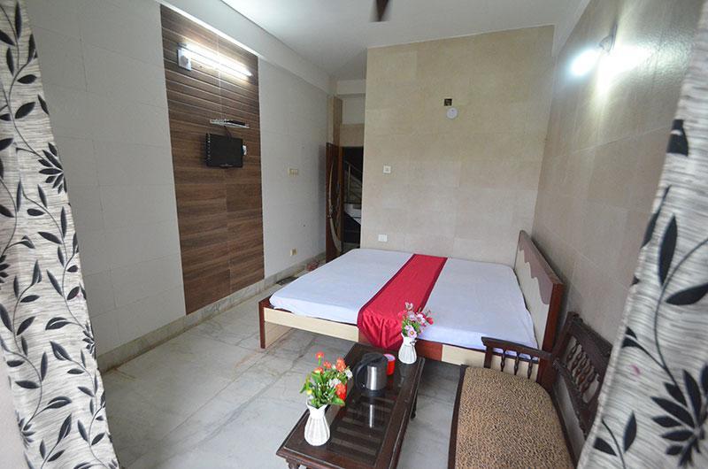Provanil Guest House Puri Exterior photo