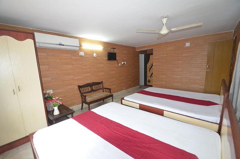 Provanil Guest House Puri Exterior photo