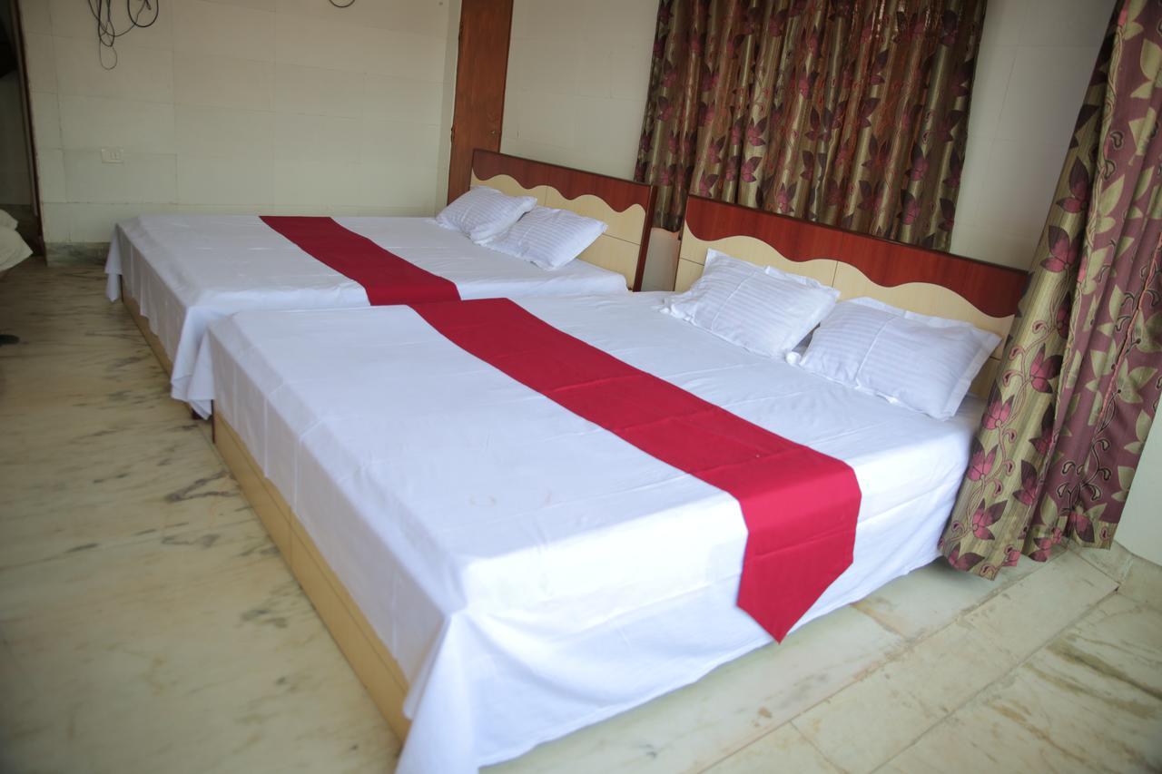 Provanil Guest House Puri Exterior photo